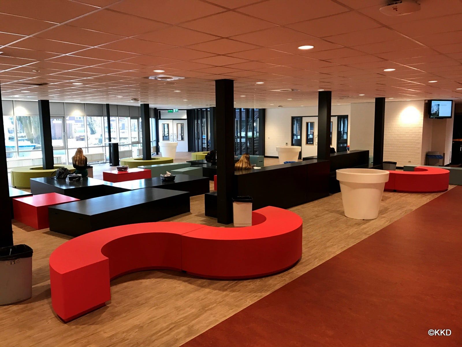 Schoolmeubilair voor de Marianum school, foto 4